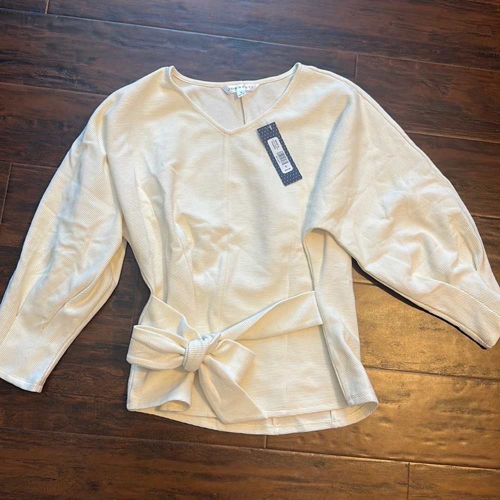Down east size small tie waist blouse